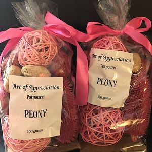 Peony Potpourri Decorative bags- 2 bags- DISCOUNTED SHIPPING! 🚚😊